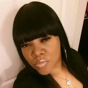 Meet your Posher, April